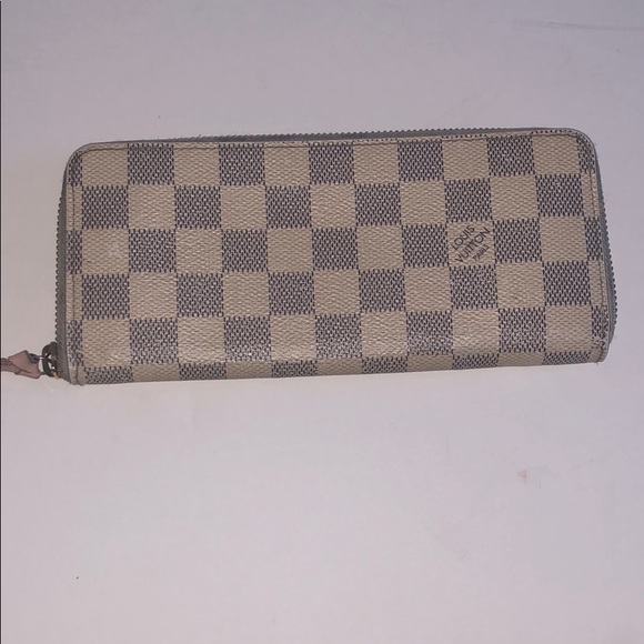 Louis Vuitton Handbags - Authentic Louis Vuitton White Checkered Wallet
